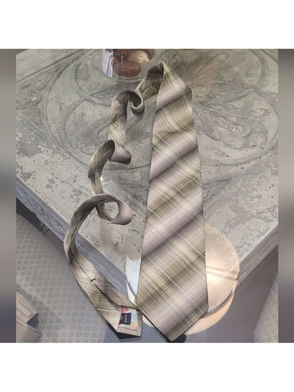 TED BAKER SILK TIE NWOT